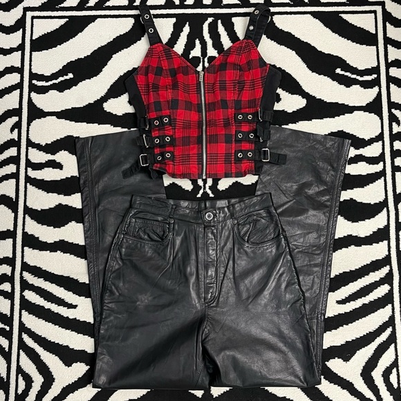 Vintage Black Leather High Waisted Straight Leg  Pants Size Medium - Picture 3 of 12